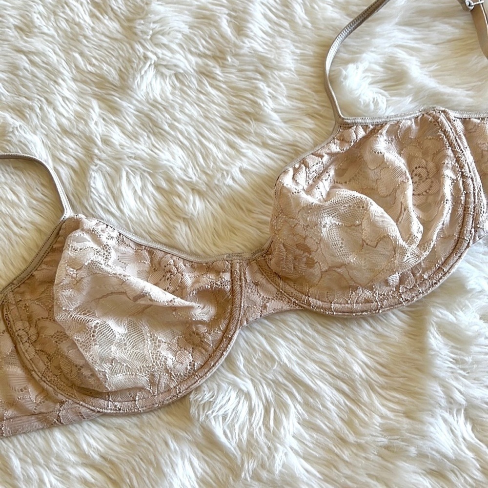 Y2k Victoria’s Secret Nude Lace Bra